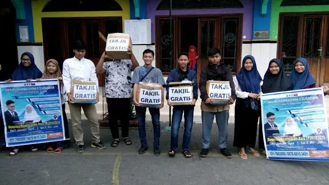 Berbagi Tiada Henti Takjil Gratis Muse Hari Kedua