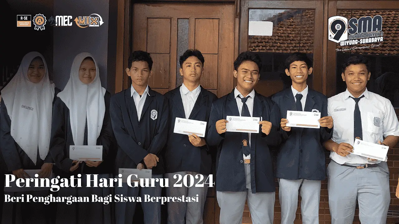 SMA Muse Berikan Penghargaan Siswa Berprestasi dalam Peringatan Hari Guru Nasional